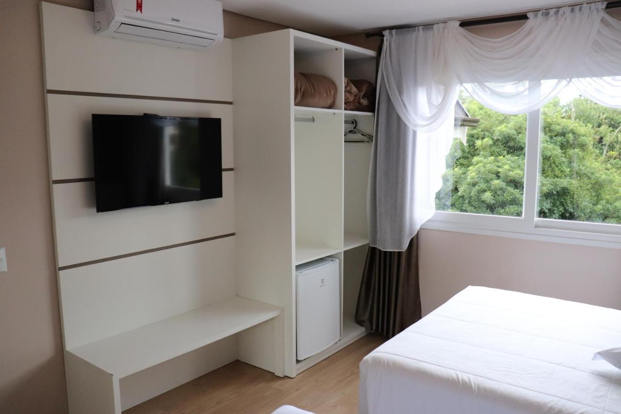 Deluxe Triple Room,758636662:JPEG